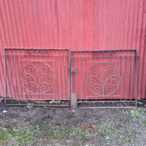 Low gates pair